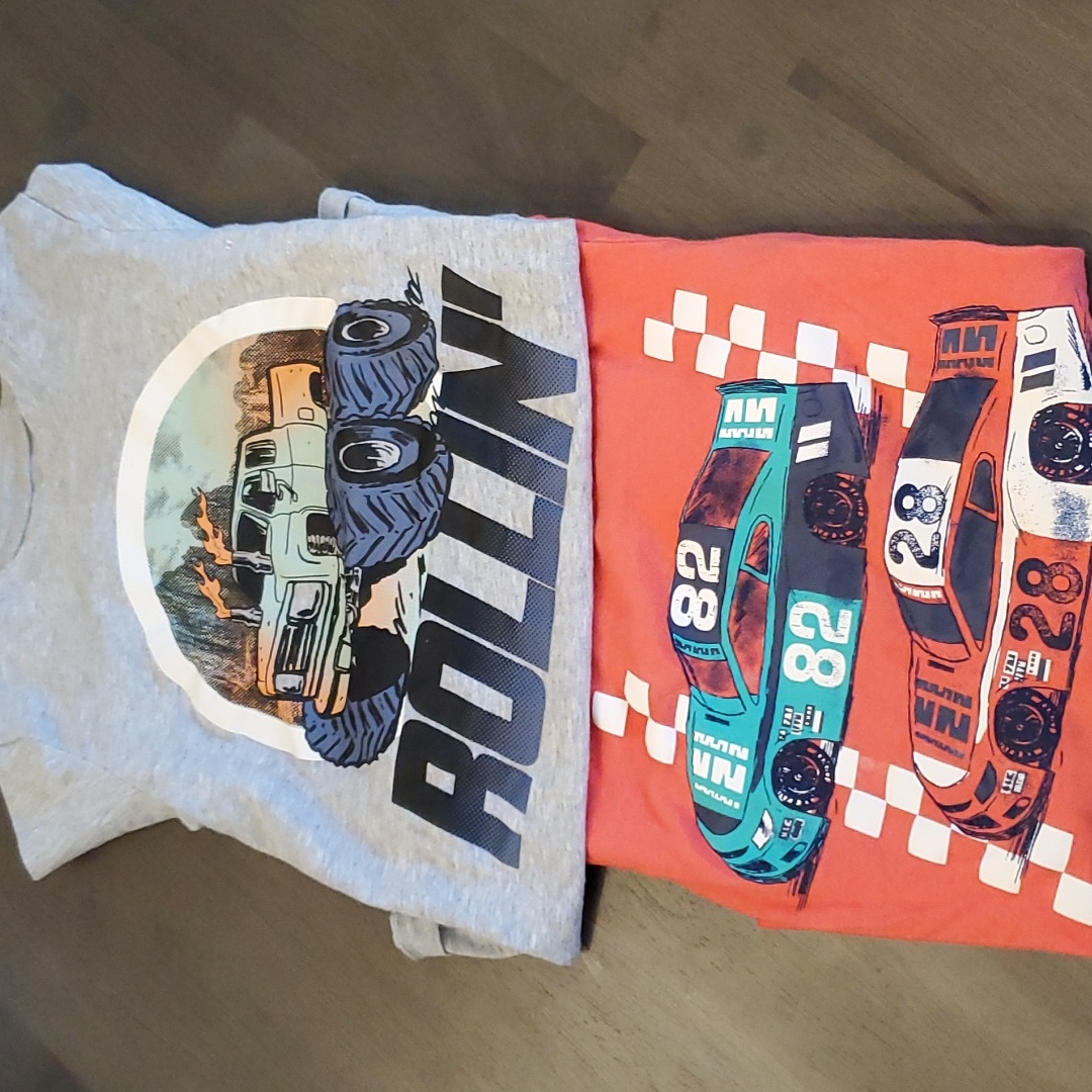 2 Short Sleeve Carters Size 6